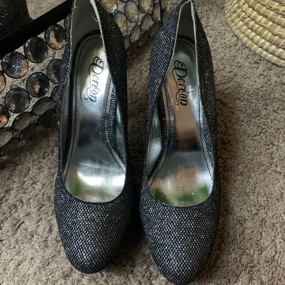 Heels - Picture 3 of 4